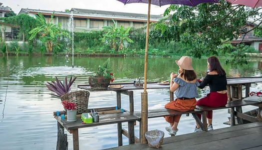 12 over-water cafes to dine at for the perfect slow weekend, just 50 minutes from Pratunam, Bangkok