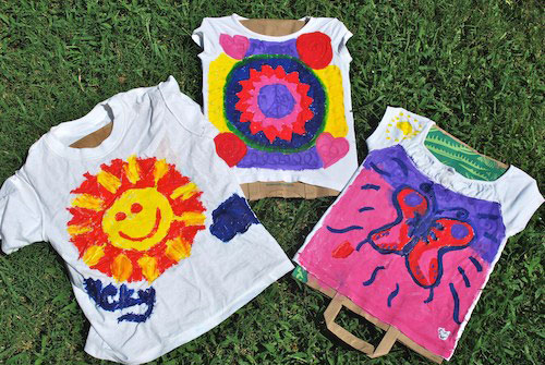 Souvenir Zwaaien kiezen 7 Steps to making your own DIY Batik T-shirts at home with kids!